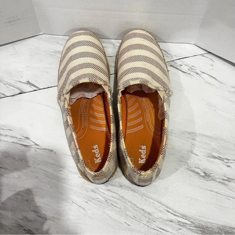 Keds Size 8  Espadrille Slip On Canvas Flats Slides Loafers Striped Tan Cream